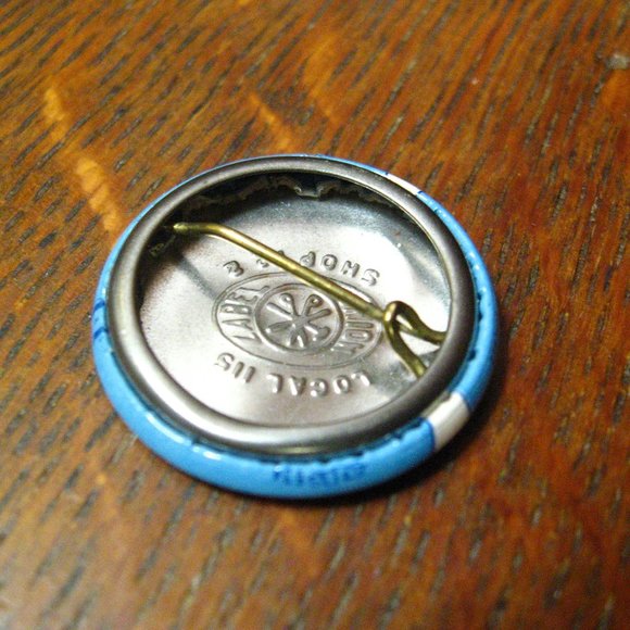 I.B. OF T.C.W. & H OF A Teamsters Union 1967 Button Pin - Picture 3 of 4